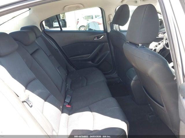 3MZBM1U76GM307218 Mazda Mazda3 I Sport