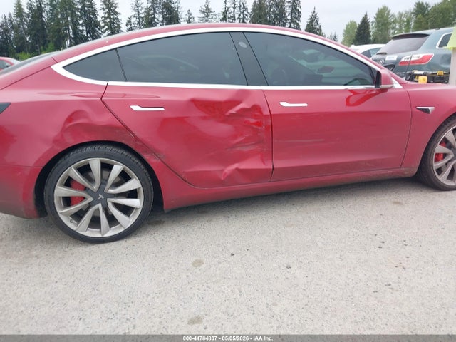 2018 Tesla Model 3 Long Range/performance მანქანა იყიდება აუქციონზე, vin: 5YJ3E1EB1JF083830, აუქციონის ნომერი: 44784807