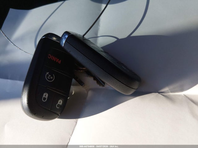 Продажа на аукционе авто 2015 Jeep Renegade Trailhawk, vin: ZACCJBCT3FPC17492, номер лота: 44784808