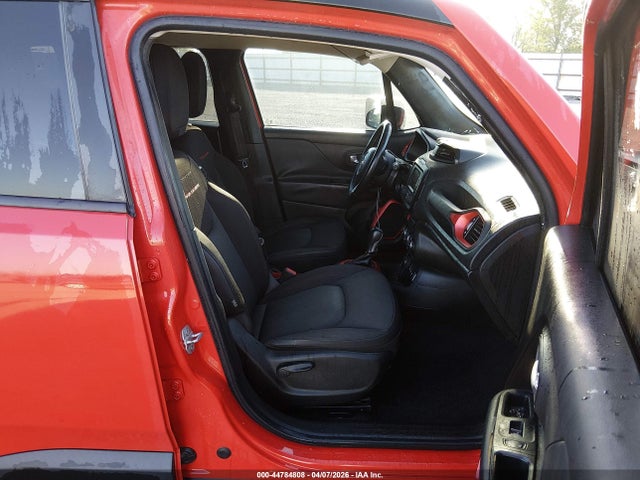Продажа на аукционе авто 2015 Jeep Renegade Trailhawk, vin: ZACCJBCT3FPC17492, номер лота: 44784808
