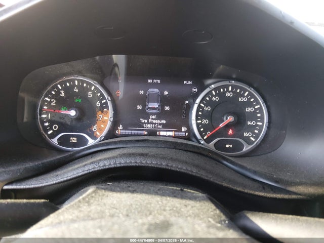 Продажа на аукционе авто 2015 Jeep Renegade Trailhawk, vin: ZACCJBCT3FPC17492, номер лота: 44784808