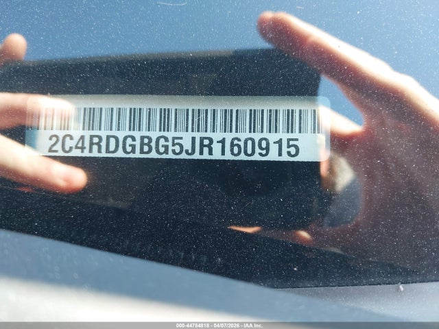 44784818 :رقم المزاد ، 2C4RDGBG5JR160915 vin ، 2018 Dodge Grand Caravan Se Plus مزاد بيع