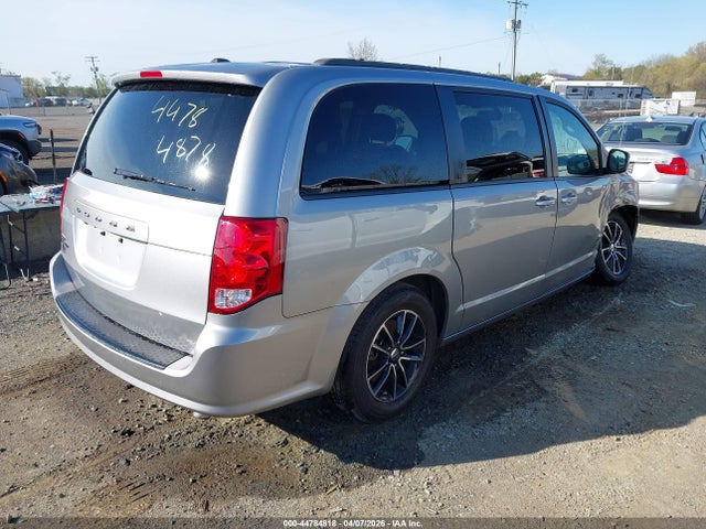 44784818 :رقم المزاد ، 2C4RDGBG5JR160915 vin ، 2018 Dodge Grand Caravan Se Plus مزاد بيع