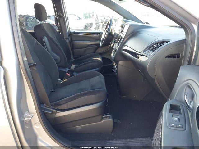 44784818 :رقم المزاد ، 2C4RDGBG5JR160915 vin ، 2018 Dodge Grand Caravan Se Plus مزاد بيع