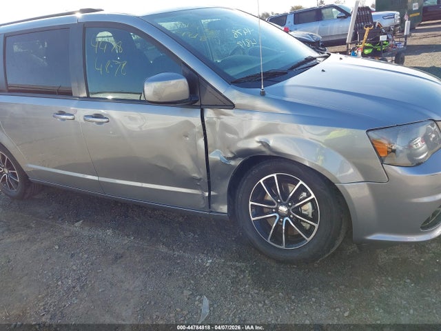 44784818 :رقم المزاد ، 2C4RDGBG5JR160915 vin ، 2018 Dodge Grand Caravan Se Plus مزاد بيع