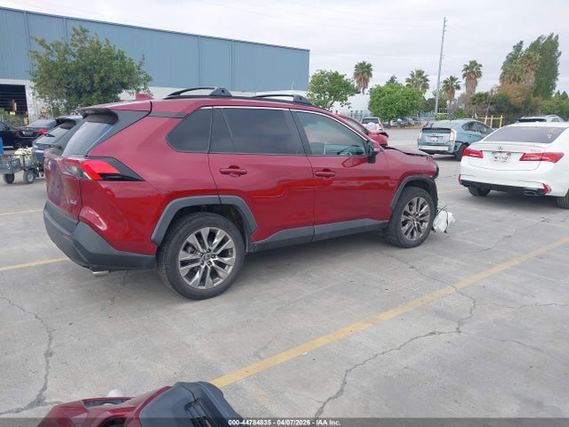 2T3C1RFV6LW068711 Toyota Rav4 Xle Premium