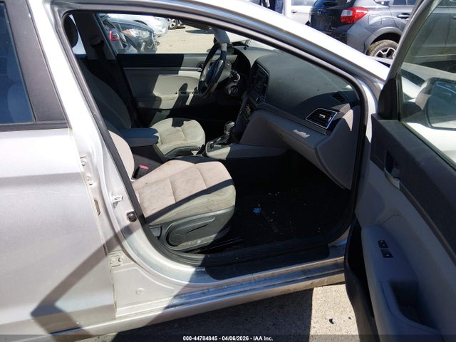 5NPD74LF1JH217906 Hyundai ELANTRA SE