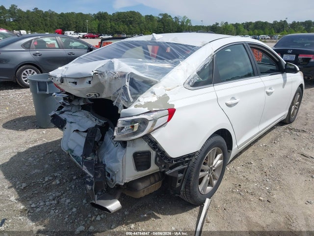 2015 Hyundai Sonata Se მანქანა იყიდება აუქციონზე, vin: 5NPE24AF0FH063430, აუქციონის ნომერი: 44784847