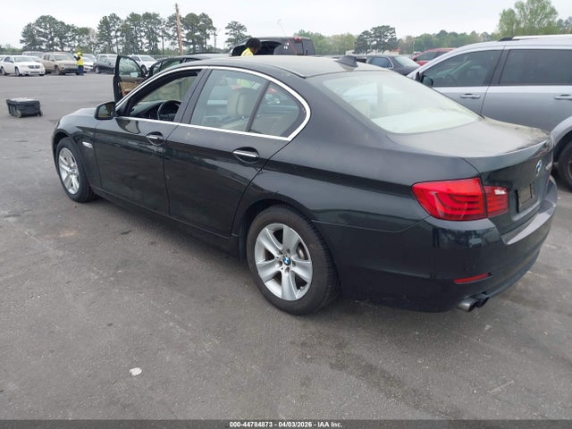 2012 BMW 528I WBAXG5C5XCDX03825 Photo 2