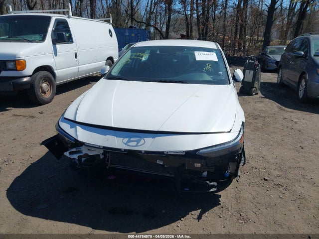 2024 Hyundai Elantra Sel მანქანა იყიდება აუქციონზე, vin: KMHLM4DG8RU642242, აუქციონის ნომერი: 44784875