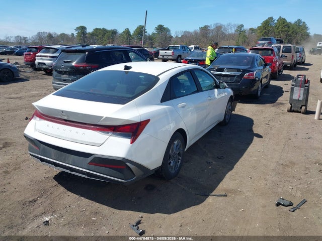2024 Hyundai Elantra Sel მანქანა იყიდება აუქციონზე, vin: KMHLM4DG8RU642242, აუქციონის ნომერი: 44784875