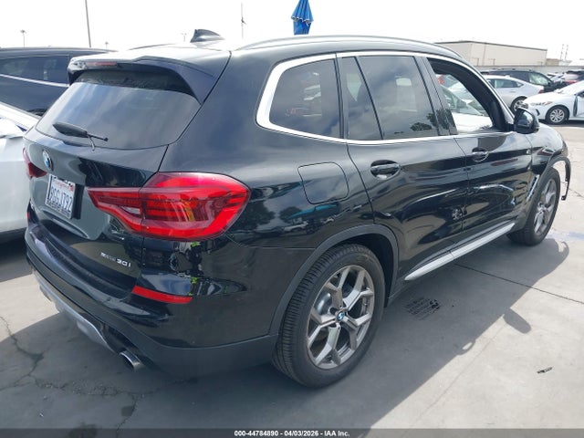 2020 BMW X3 5UXTY3C09L9C08723 Photo 3