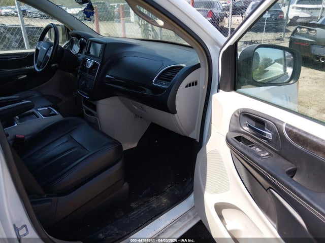 44784941 :رقم المزاد ، 2C4RC1BGXER218569 vin ، 2014 Chrysler Town & Country Touring مزاد بيع