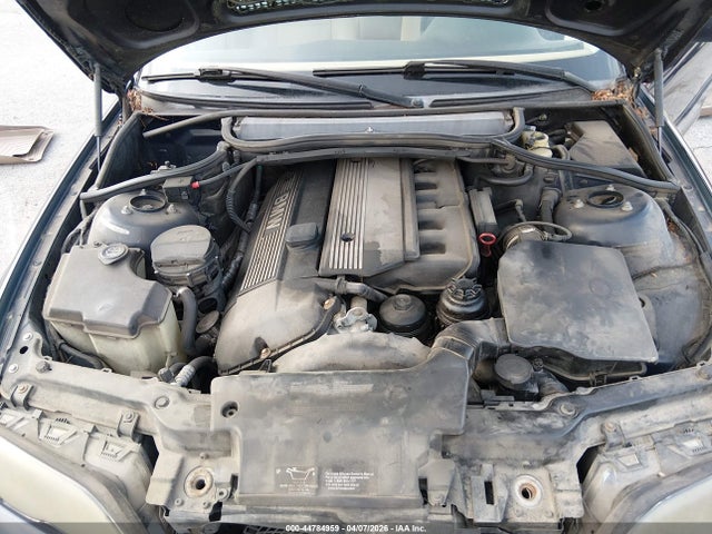 44784959 :رقم المزاد ، WBAEV33462KL77931 vin ، 2002 Bmw 325i مزاد بيع