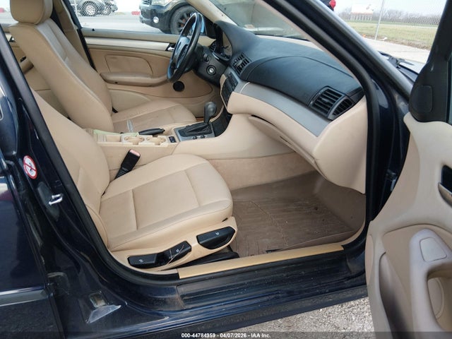 44784959 :رقم المزاد ، WBAEV33462KL77931 vin ، 2002 Bmw 325i مزاد بيع