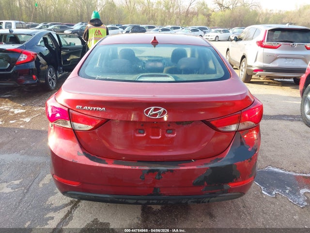 2016 Hyundai Elantra Value Edition მანქანა იყიდება აუქციონზე, vin: 5NPDH4AE8GH729968, აუქციონის ნომერი: 44784968