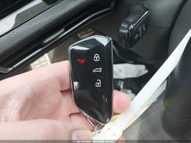 2024 Volkswagen Golf Gti 2.0t S მანქანა იყიდება აუქციონზე, vin: WVWGA7CD4RW143174, აუქციონის ნომერი: 44785005