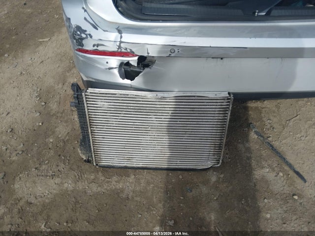 2024 Volkswagen Golf Gti 2.0t S მანქანა იყიდება აუქციონზე, vin: WVWGA7CD4RW143174, აუქციონის ნომერი: 44785005