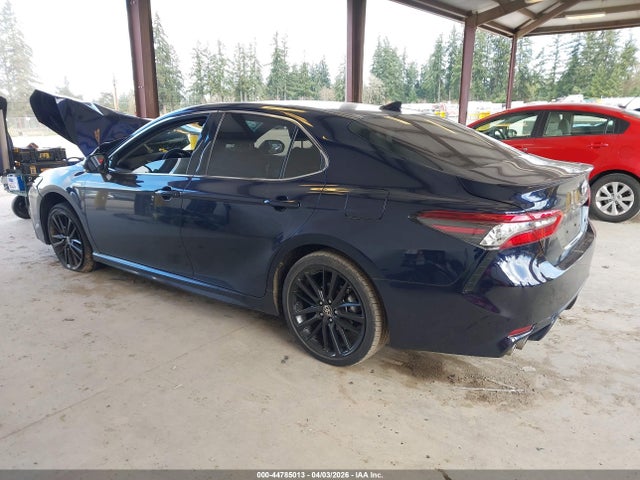 2021 TOYOTA CAMRY 4T1K31AK0MU568717 Photo 2