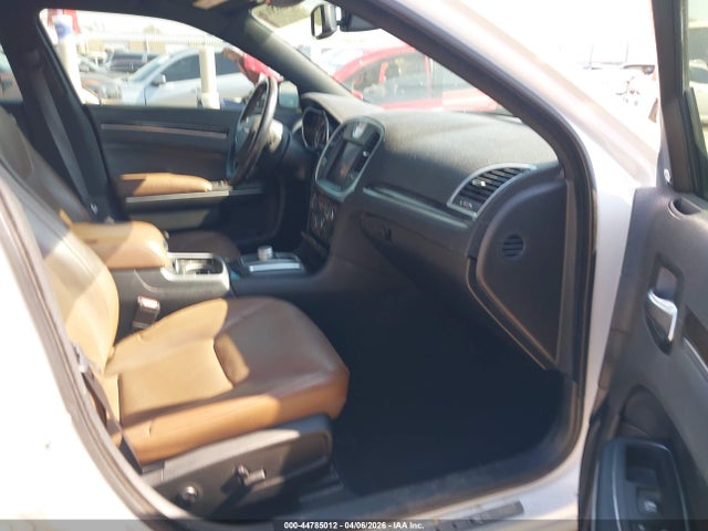 44785012 :رقم المزاد ، 2C3CCAEG5KH602010 vin ، 2019 Chrysler 300 Limited مزاد بيع