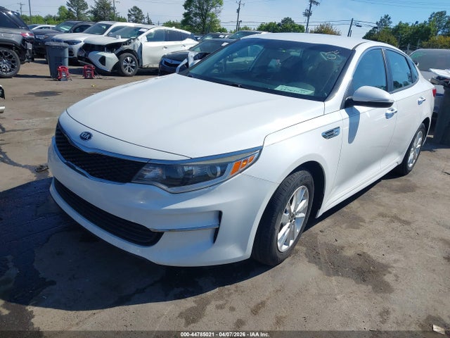 Продажа на аукционе авто 2017 Kia Optima Lx, vin: 5XXGT4L3XHG130977, номер лота: 44785021