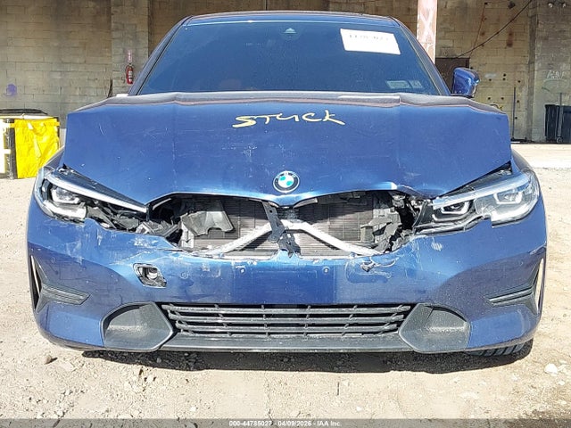 44785027 :رقم المزاد ، 3MW5R7J05M8B63223 vin ، 2021 Bmw 330i Xdrive مزاد بيع