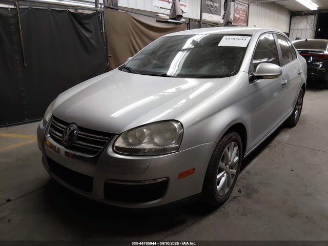 2010 VOLKSWAGEN JETTA 3VWJZ7AJ0AM067672 Photo 1