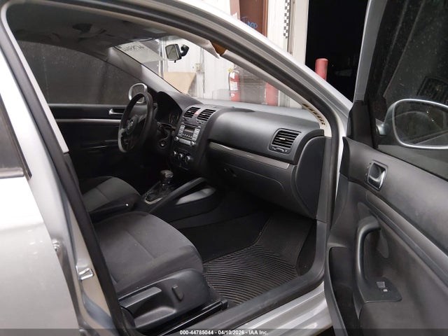 2010 VOLKSWAGEN JETTA 3VWJZ7AJ0AM067672 Photo 4