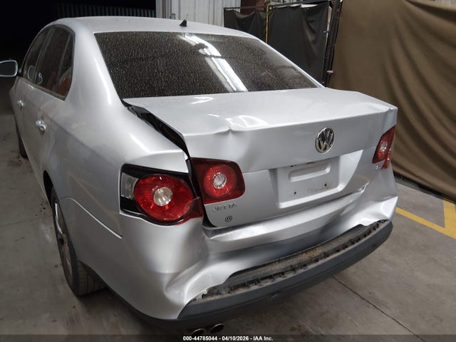 2010 VOLKSWAGEN JETTA 3VWJZ7AJ0AM067672 Photo 5