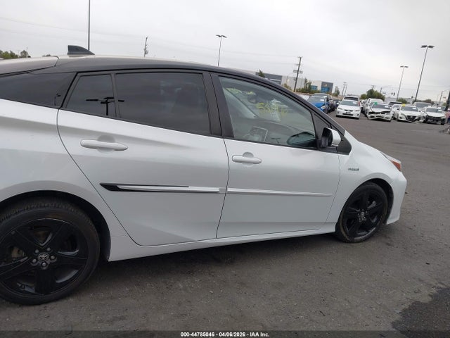 JTDKAMFU6M3145166 Toyota PRIUS XLE