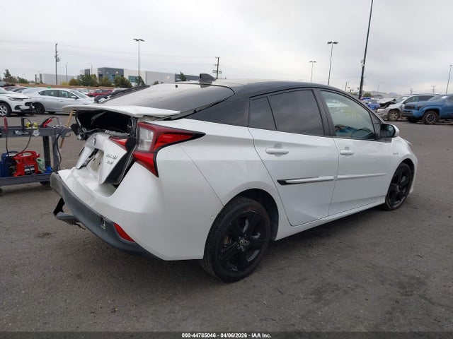 JTDKAMFU6M3145166 Toyota PRIUS XLE