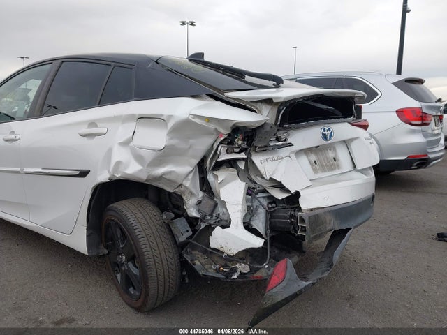 JTDKAMFU6M3145166 Toyota PRIUS XLE