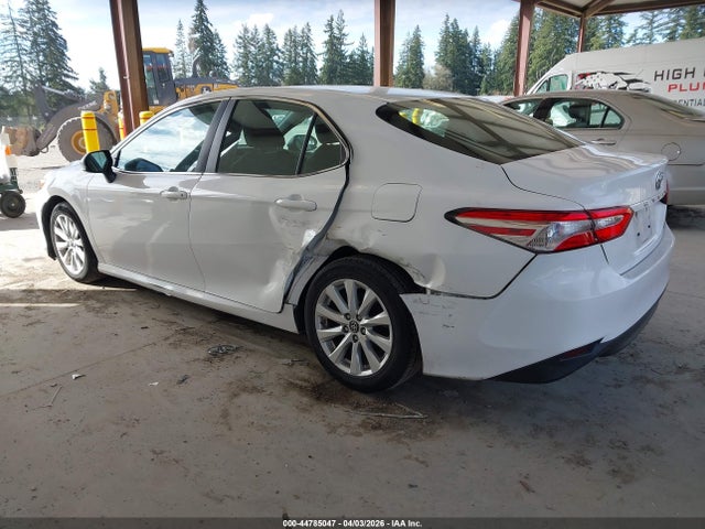 4T1B11HK3JU511239 Toyota CAMRY LE
