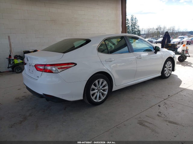 4T1B11HK3JU511239 Toyota CAMRY LE