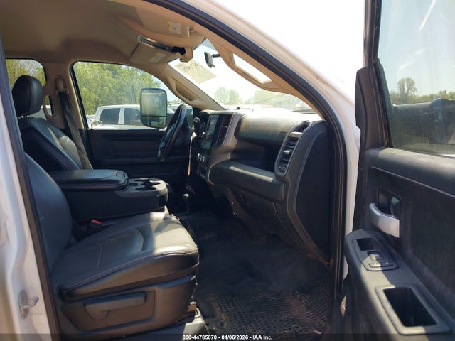 44785070 :رقم المزاد ، 3C7WRNFL9KG531536 vin ، 2019 Ram 5500 Chassis Tradesman/slt/laramie/limited مزاد بيع