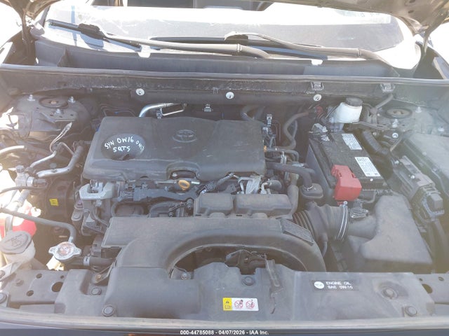 2T3F1RFV7LW118240 Toyota RAV4 LE