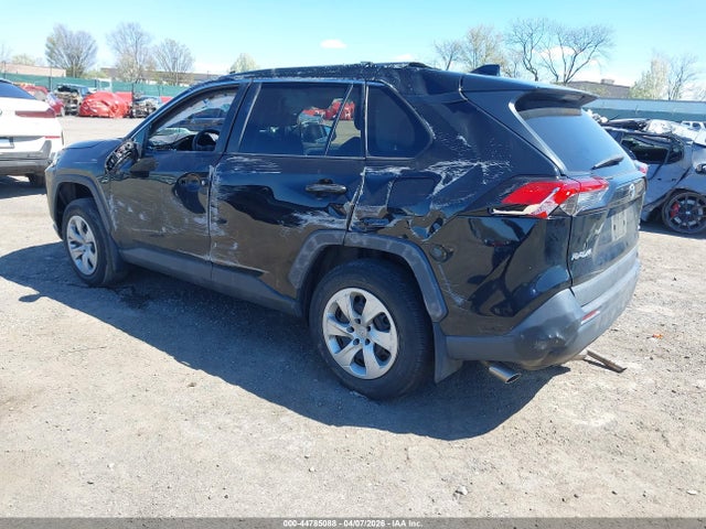 2T3F1RFV7LW118240 Toyota RAV4 LE