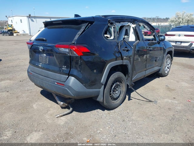 2T3F1RFV7LW118240 Toyota RAV4 LE