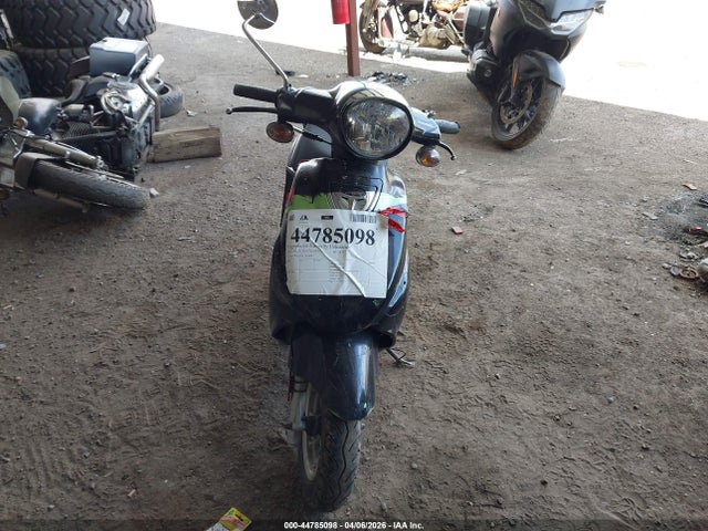 Genuine Scooter Co. Buddy 125 2020 RFVPAC205L1019898 Image 5