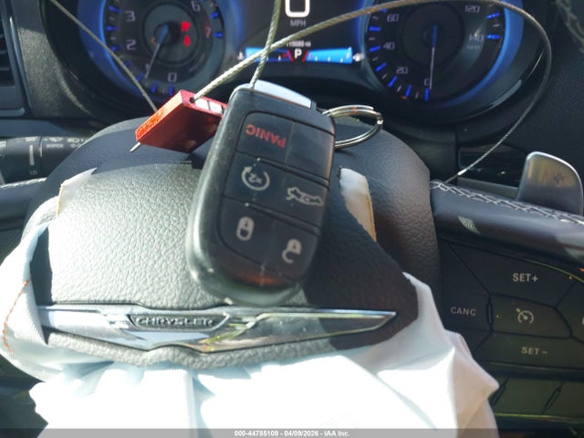 2C3CCABG2JH313928 Chrysler 300 300s