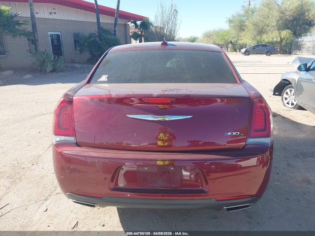 2C3CCABG2JH313928 Chrysler 300 300s