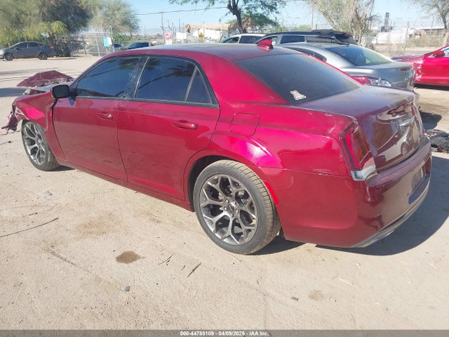 2C3CCABG2JH313928 Chrysler 300 300s