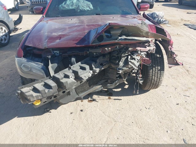 2C3CCABG2JH313928 Chrysler 300 300s