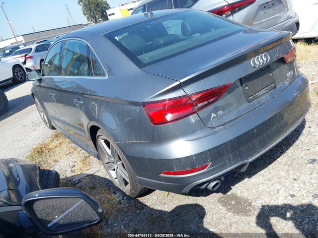 WAUJ8GFF6J1063517 Audi A3 2.0t Premium/2.0t Tech Premium