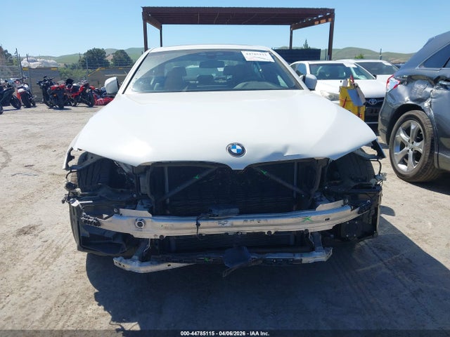 WBAJA9C53KB388231 BMW 530e Iperformance