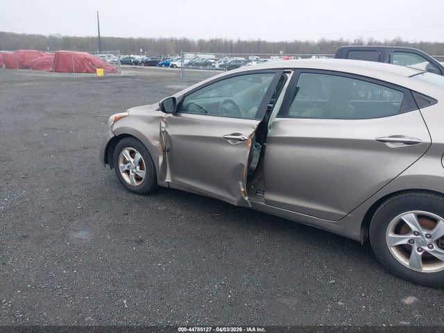 Продажа на аукционе авто 2014 Hyundai Elantra Se, vin: 5NPDH4AE9EH537553, номер лота: 44785127