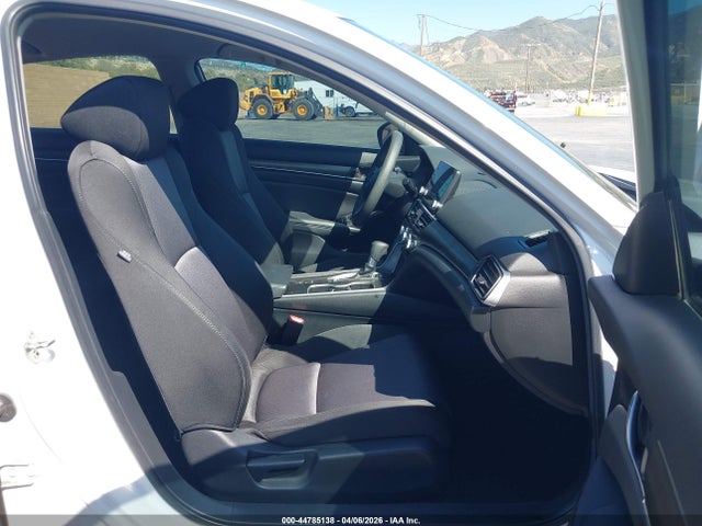 1HGCV1F12KA098662 Honda ACCORD LX