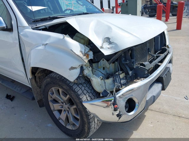2015 Nissan Frontier Sl მანქანა იყიდება აუქციონზე, vin: 1N6AD0FV7FN713742, აუქციონის ნომერი: 44785151