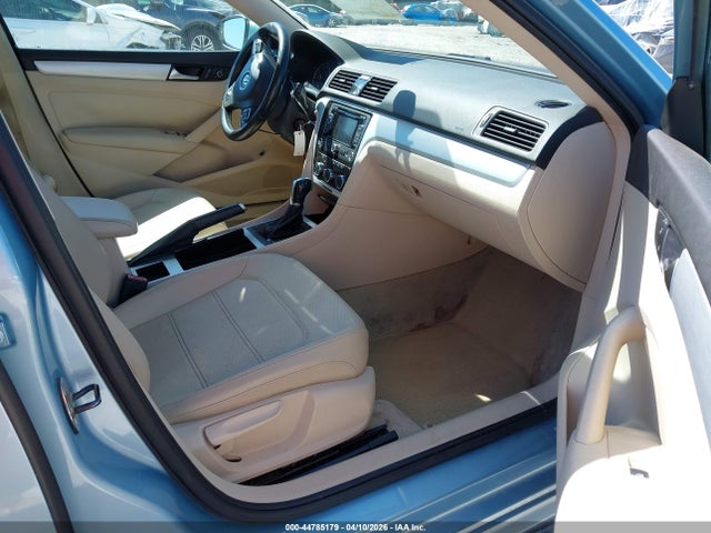 Продаж на аукціоні авто 2012 Volkswagen Passat 2.5l Se, vin: 1VWBP7A38CC109456, номер лоту: 44785179
