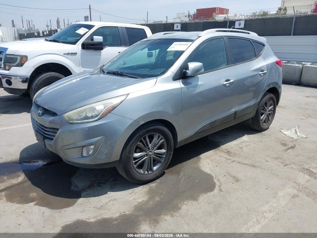 KM8JU3AG3FU059529 Hyundai TUCSON SE